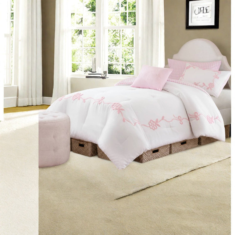 Gingham and Floral Comforter Set