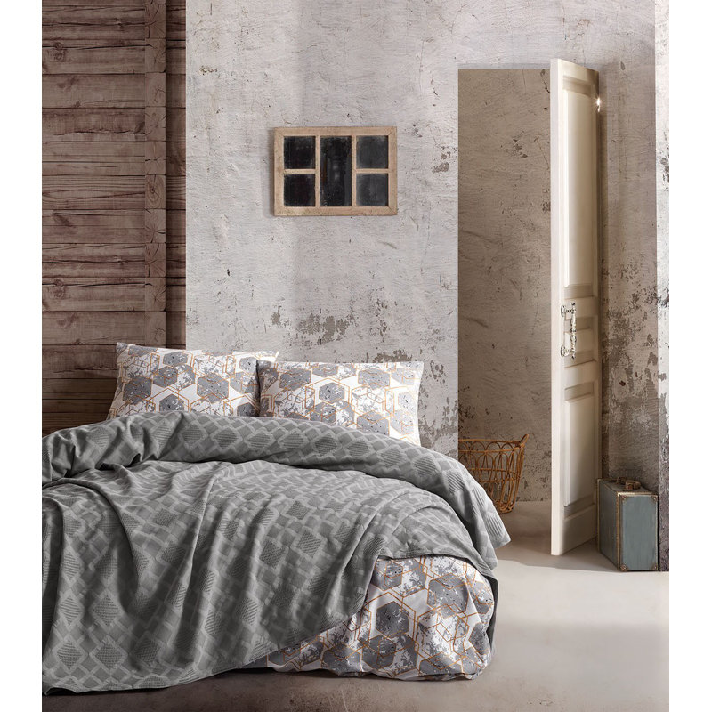 Cotton Geometric Shapes Coverlet Set