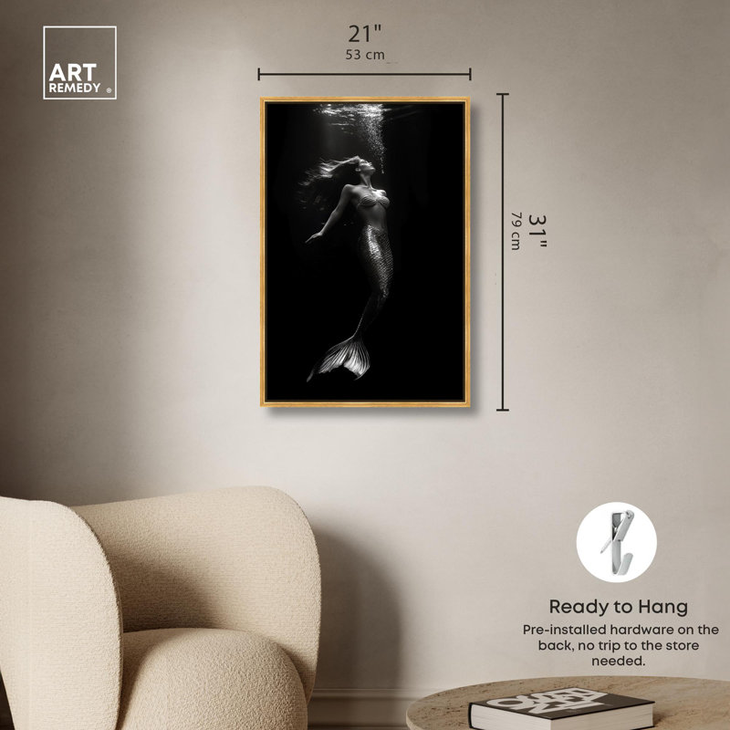 «Mermaid Deep Canvas» par Art Remedy, H 31 po x l 21 po, Cadre flottant, Or