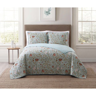 Bedford Farmhouse / Country Cotton Blend Floral Quilt