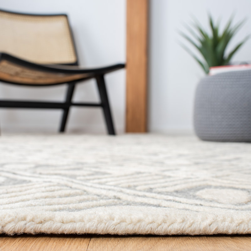 Vedika Hand Tufted Wool Southwestern Rug, Square 5'
