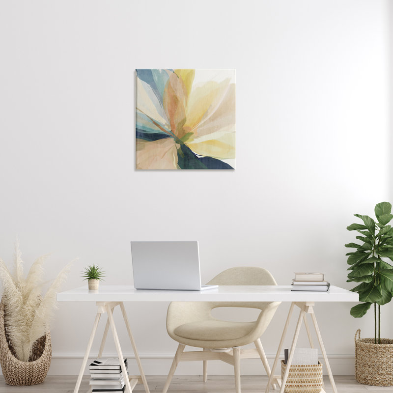 Toile contemporaine à motif floral ensoleillé, design par Irena Orlov, H 24 po x l 24 po