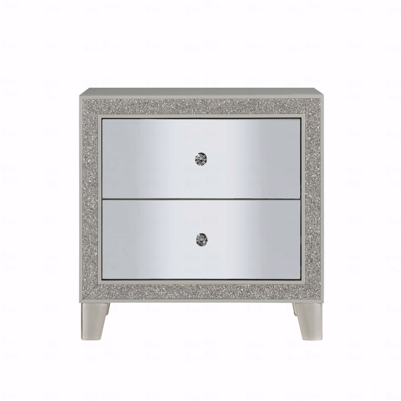 Table de chevet miroir et champagne