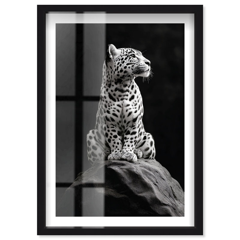«Phantom Feline II» par Notoriart, H 16 po x l 11 po, Noir