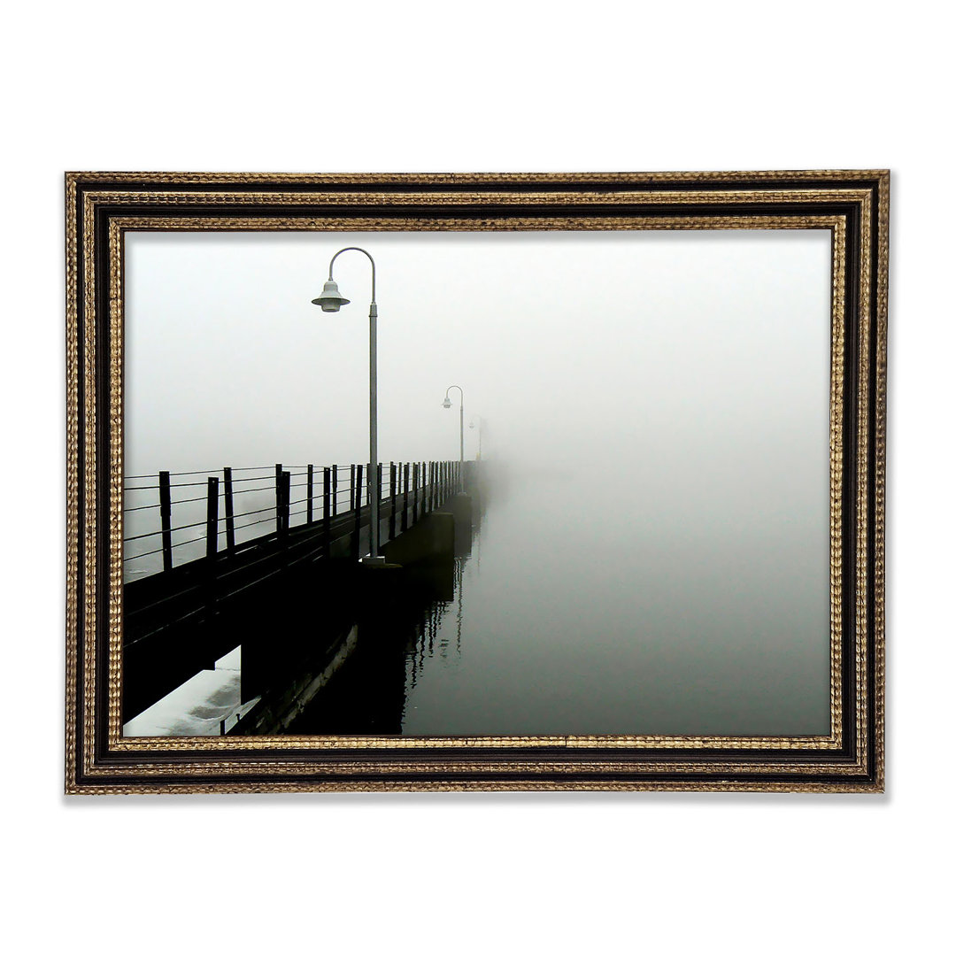 Misty Ocean Pier Gerahmter Druck