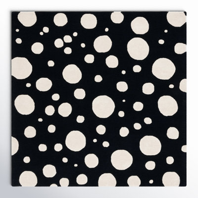 Kavika Black Ivory Hand-Woven Rug