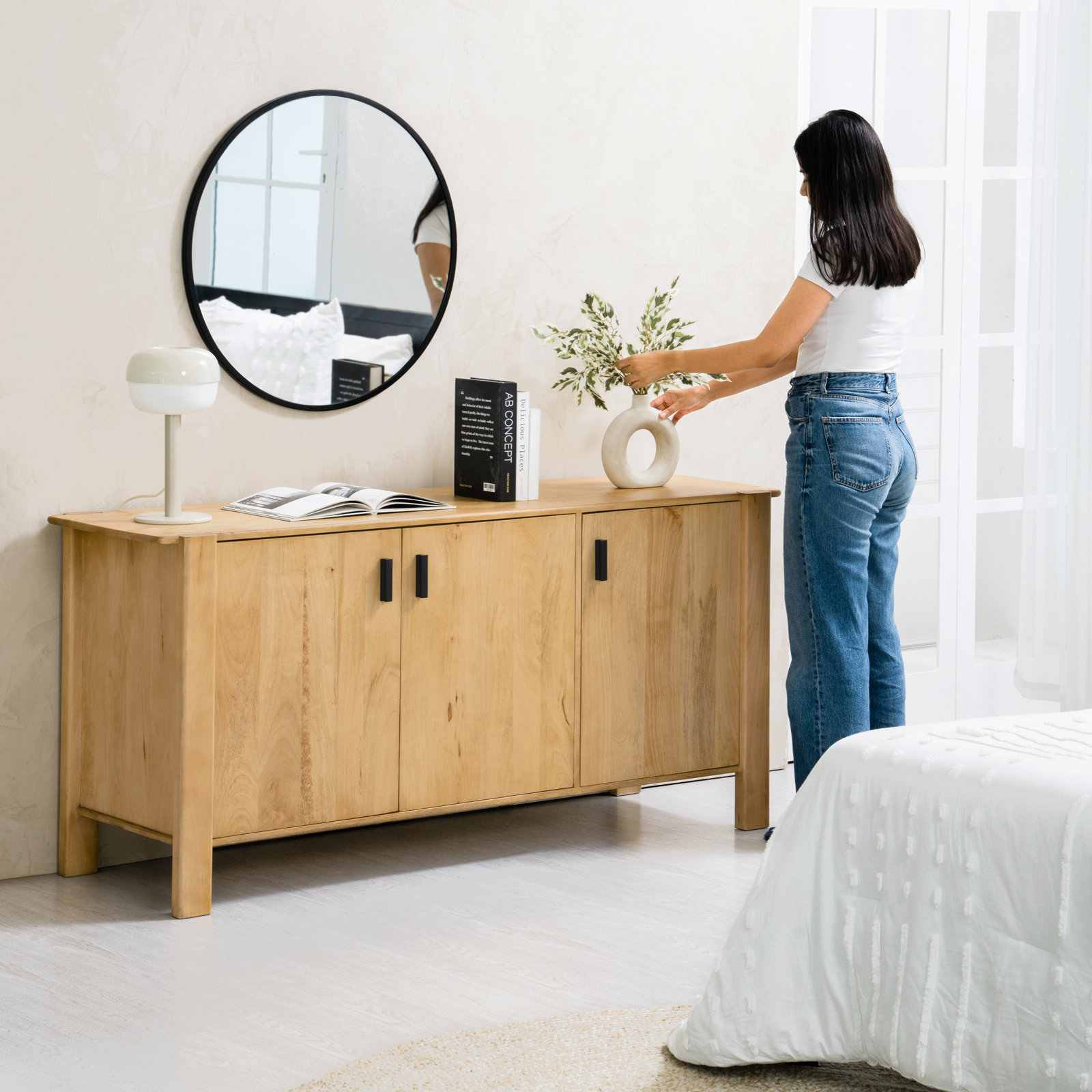 Villenova Mango Sideboard, Light Blonde