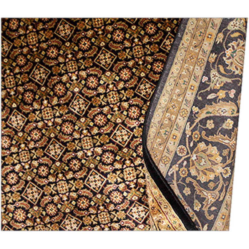 Wool Area Rug in Black, Rectangle 4' x 6'