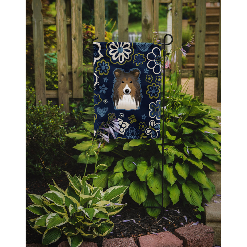 Terrier en fleurs à 2 côtés en polyester 15 x 11,5 po drapeau de jardin, Sheltie (bleu)
