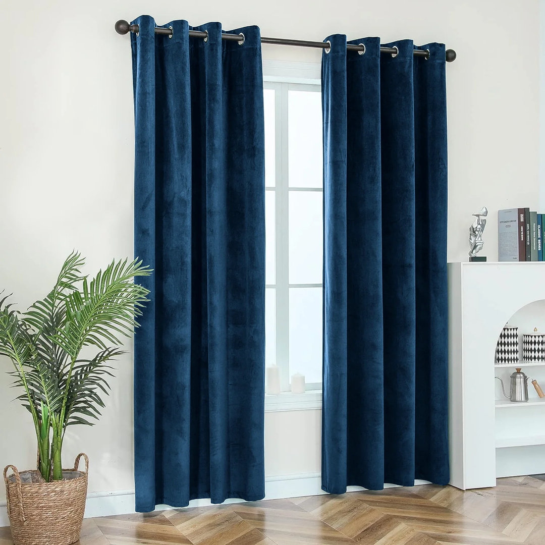Crushed Velvet Eyelet Ready Made Thermal Drapes & Curtains (Set of 2)