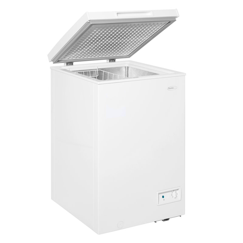 3.5 Cubic Feet Chest Freezer with Adjustable Temperature Controls