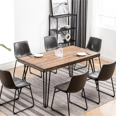 Table de salle à manger Industrial 7 - Table rectangulaire avec 6 chaises, pieds en métal pour plus de fiabilité, ornement de table en grain de bois, rembourrage et support de chaise en similicuir, texture, sièges