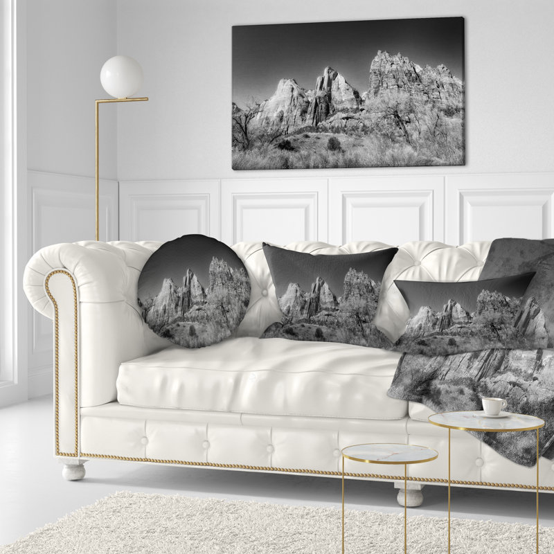 Coussin décoratif Rising Red Rocks - noir et blanc