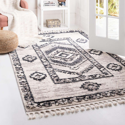 Gosnold Geometric Indoor Rug