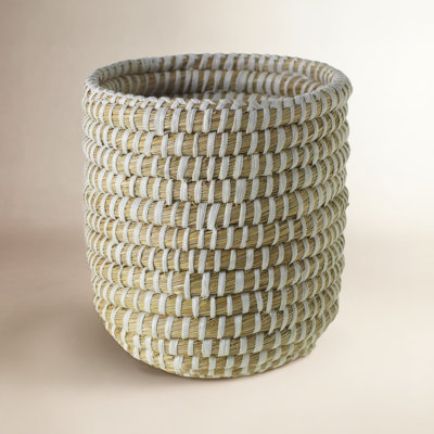 Abbs 10" Pot Planter