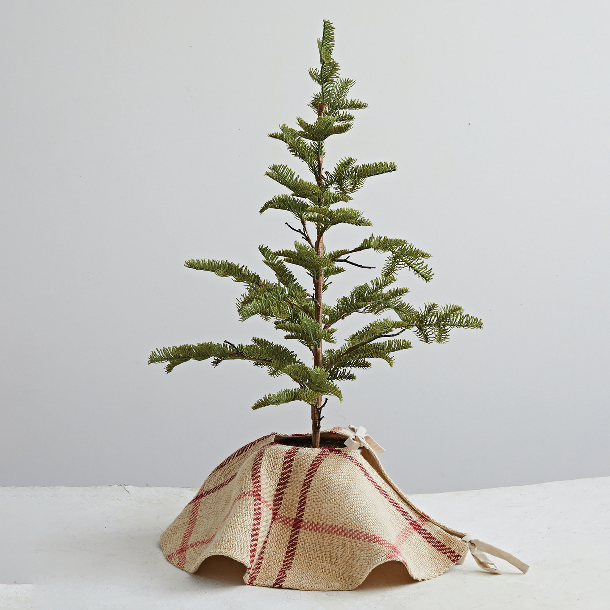 Jebril Burlap Tree Skirt