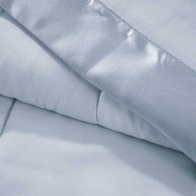 Lightweight Down Alternative Blanket With Satin Trim, Bleu, Très grand lit