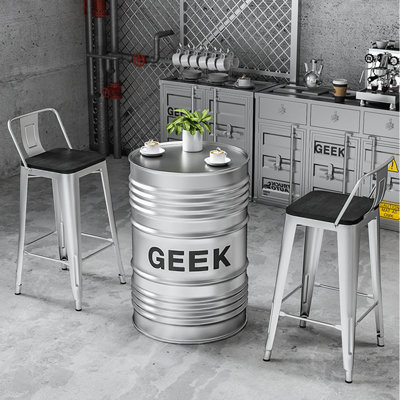 Praxton Pedestal Dining Set