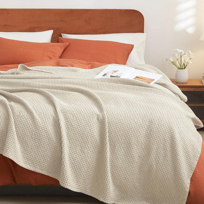 PHF 100% Cotton Waffle Weave Blanket for Bed,Snag Proof Lightweight Breathable Moisture-Wicking Throw for Couch,Great for Layering in Cold Weather,Machine Washable,Home Decor Gift