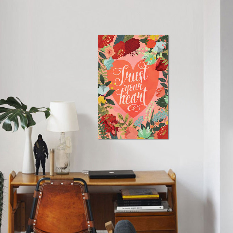 «Trust Your Heart» par Mia Charro - Estampe numérique sur toile tendue avec châssis, H 18 po x l 12 po x P 1,5 po