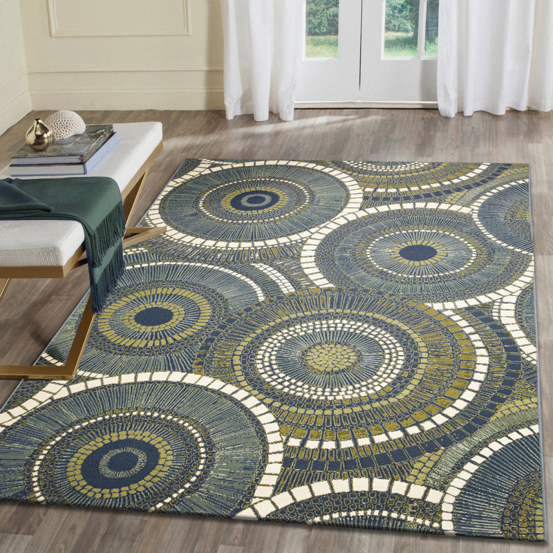 Tapis intérieur / extérieur Bungalow Rose Lohyn Circles Azure, Rectangle 6 pi 6 po x 9 pi 3 po