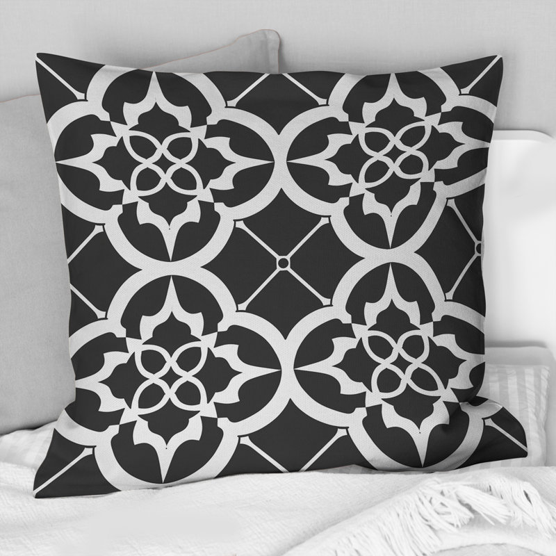 Coussin noir et blanc quadrilobe IV - Modern, H 18 po x l 18 po