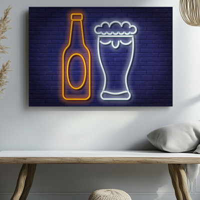 "Toile", une frappante enseigne au néon mettant en vedette une bouteille de bière illuminée stylisée et un verre pinte
