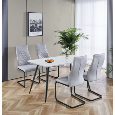 Mose 4 - Person Dining Set