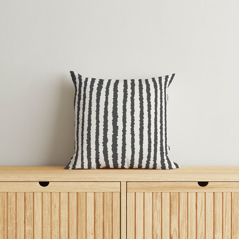 Coussin Long Gen, H 16 po x l 16 po, Ivoire / rayures gris anthracite