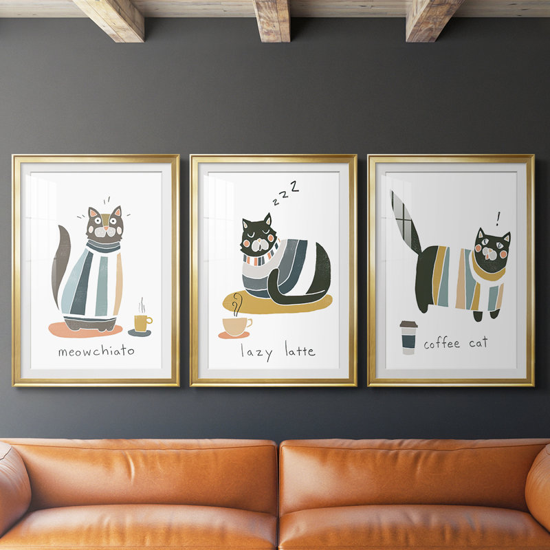 Coffee Cats I - Impression personnalisée de qualité supérieure avec passe-partout - 3 pièces, H 27 po x l 39 po, Doré