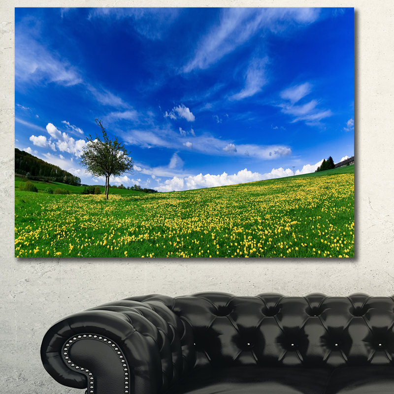 « spring landscape green fields », reproduction de photo sur toile tendue, H 30 po x l 40 po x P 1 po