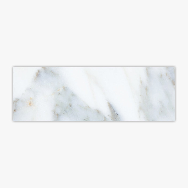 Carreau de marbre 4 po x 12 po Calacatta Royale