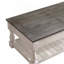 Table basse à plateau relevable rétro avec compartiment inférieur caché pour le rangement dans le salon-129385296