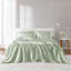 Ensemble de draps en satin de luxe très grand, infroissable avec une texture soyeuse et lisse pour un confort et une qualité de sommeil améliorés-122563685-122563687