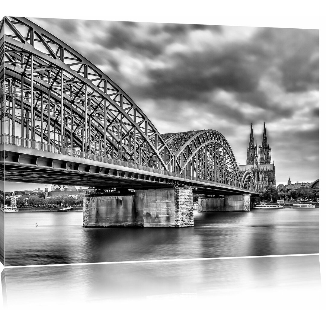 Leinwandbild Wonderful Hohenzollern Bridge at Night in Cologne