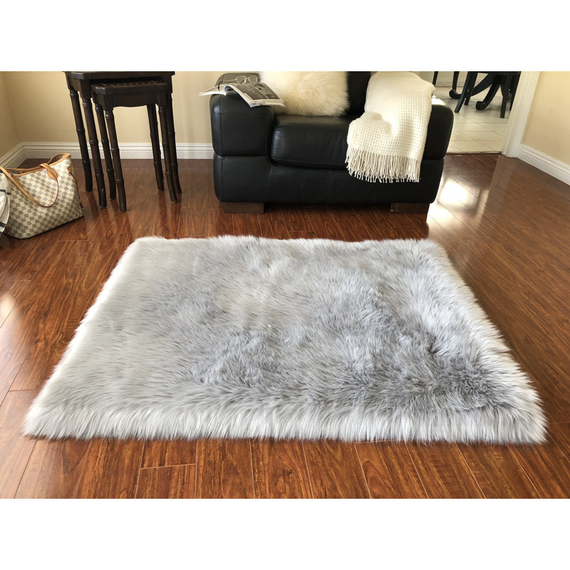 Tapis gris clair Whitcher, Carré 6 pi