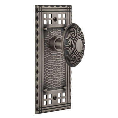 Plaque artisanale avec bouton de porte victorien
