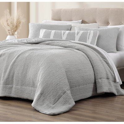Snug Cooling Comforter