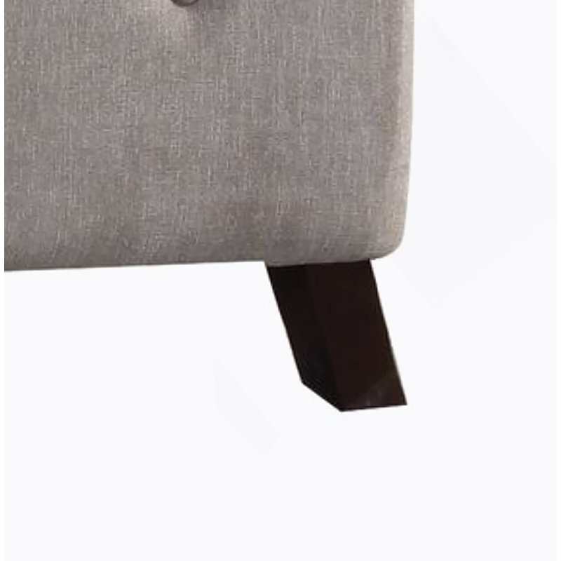 Chaise confortable et élégante avec coussin, dossier capitonné et accoudoirs, siège à ressorts ensachés, accoudoir d'abri et pieds en bois tournés