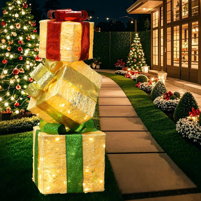 Polyvinyl Chloride (PVC) 8.02cm Tinsel