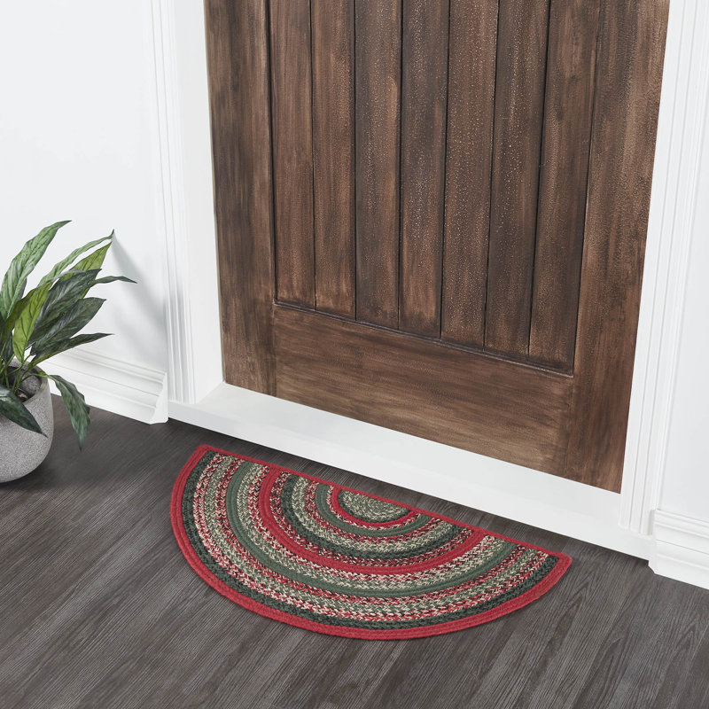 Tapis intérieur / extérieur Bruford, Demi-cercle 1 pi 4 po x 2 pi 9 po