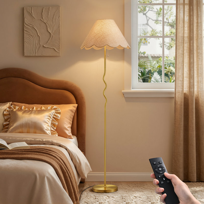 Lampe sur pied traditionnelle 61 "avec abat-jour pétale festonné, télécommande et ampoule à intensité variable incluse, Gold