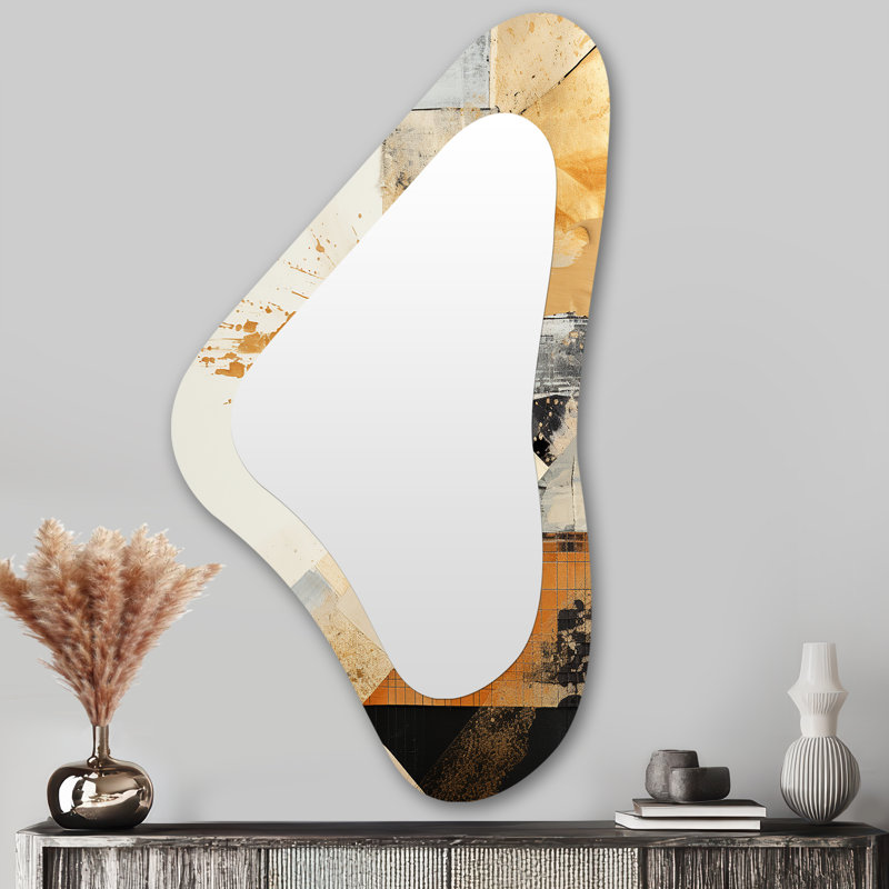 Hakeem gris et or Sunset Collage III - miroir asymétrique à collages abstraits, miroir mural décoratif de forme unique jaune, impression sur métal