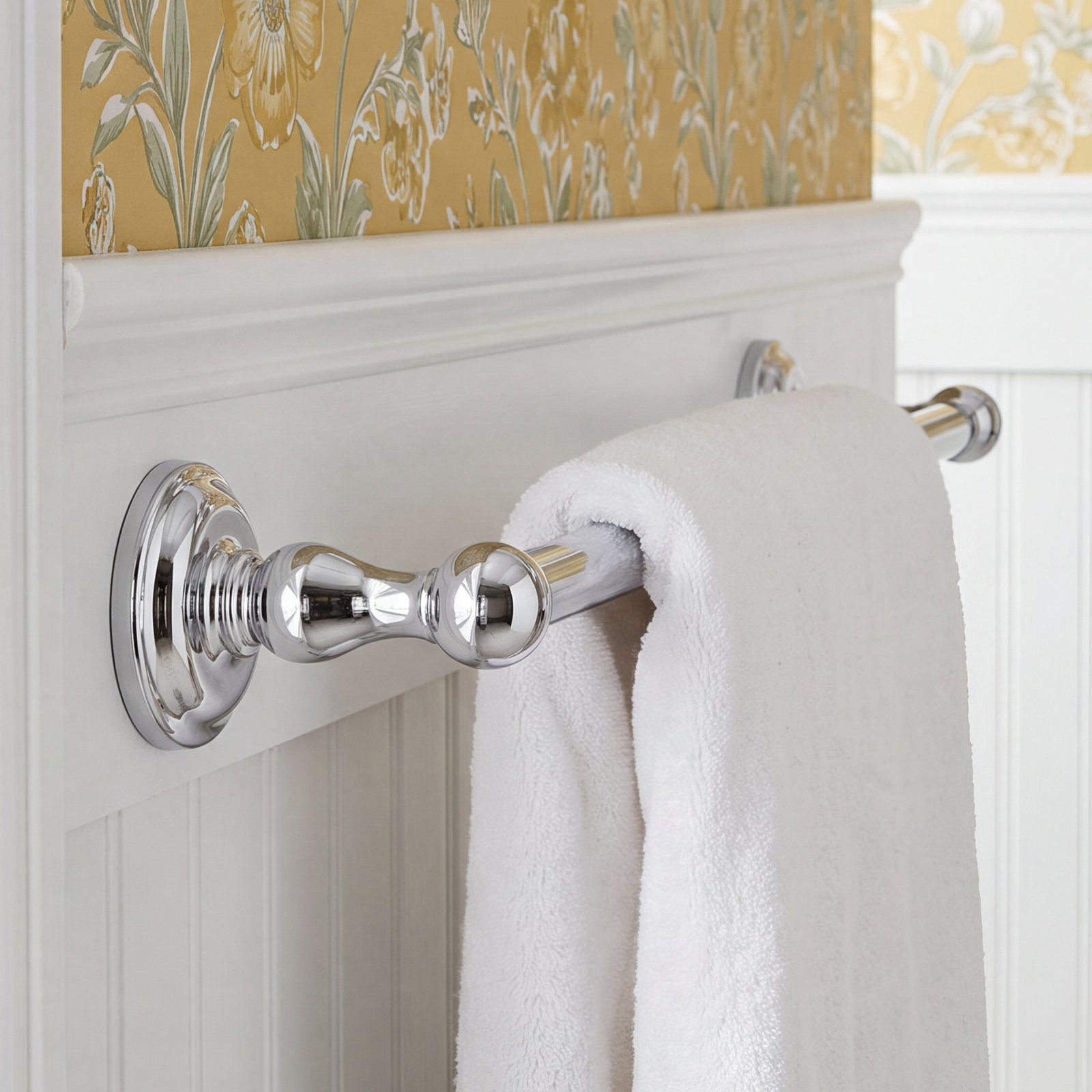 Madison 18" Wall-Mounted Towel Bar