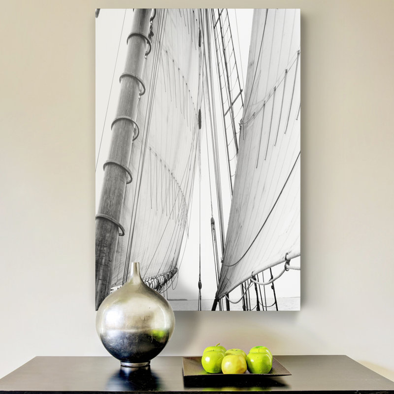 Under Sail I - Imprimé, H 26,5 po x l 36,5 po x P 1,5 po, Argent