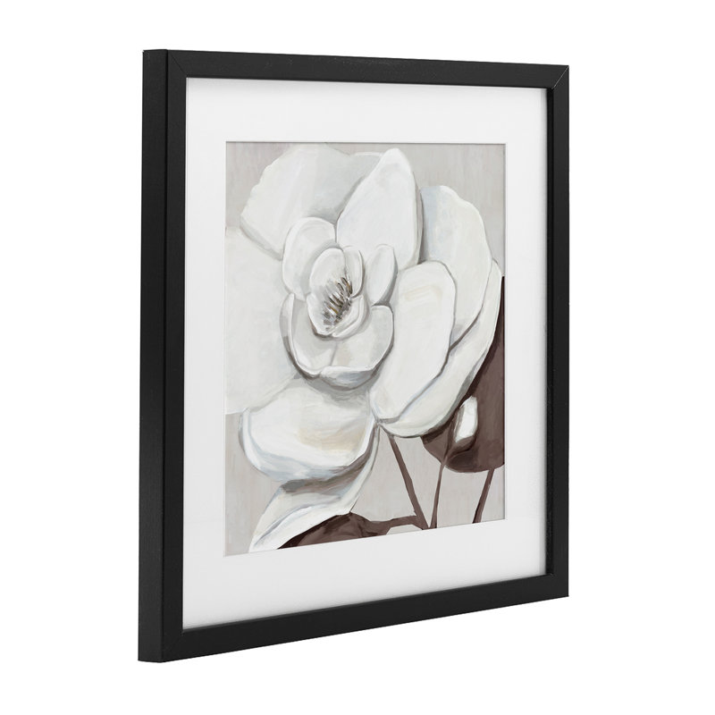 Elegant White Blooms, reproduction encadrée sous verre, design par Hannah Dawson, H 13 po x l 13 po, Cadre noir minuit