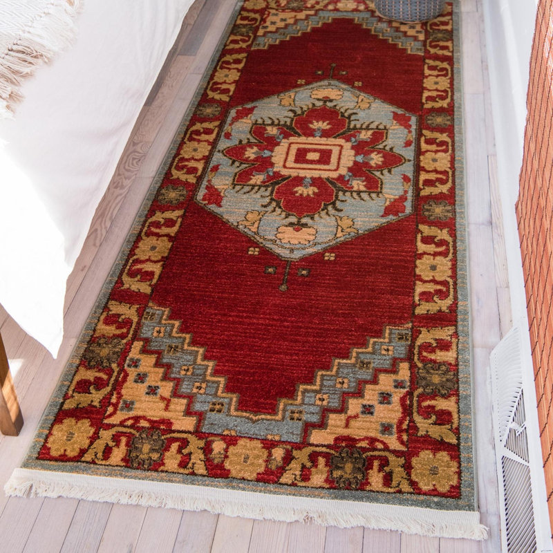 Eesi Indoor Rug, Runner 2'7" x 10'