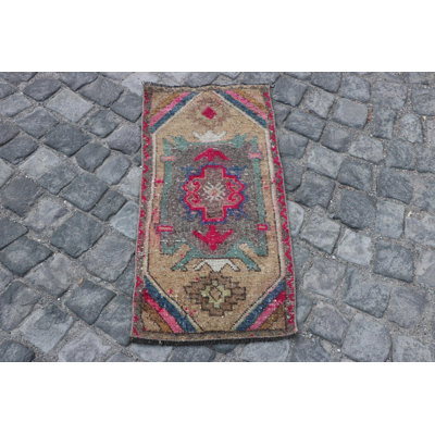 Vintage Turkish Anatolian Small Beige Wool Rug with Tassels for Entryway - Distressed Style