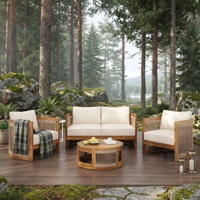 Ensemble de sièges d'extérieur 4 pièces comprenant deux chaises, une causeuse et une table. Fabriqué en bois d'acacia de qualité supérieure. Comprend une baignoire incurvée avec des accents décoratifs en corde tissée.