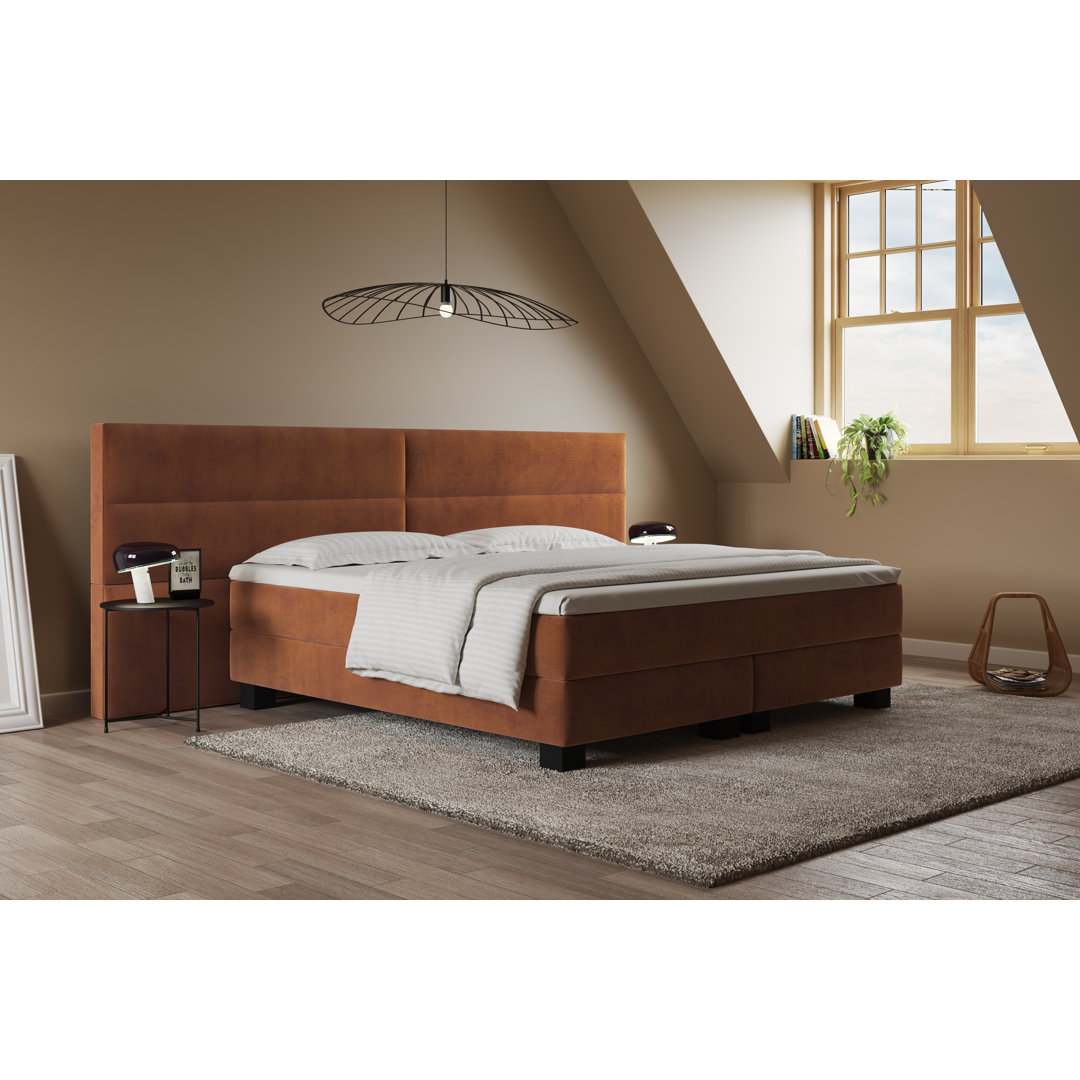 Boxspringbett Giulia mit Premium Visco Topper, mit Samtstoff bezogen